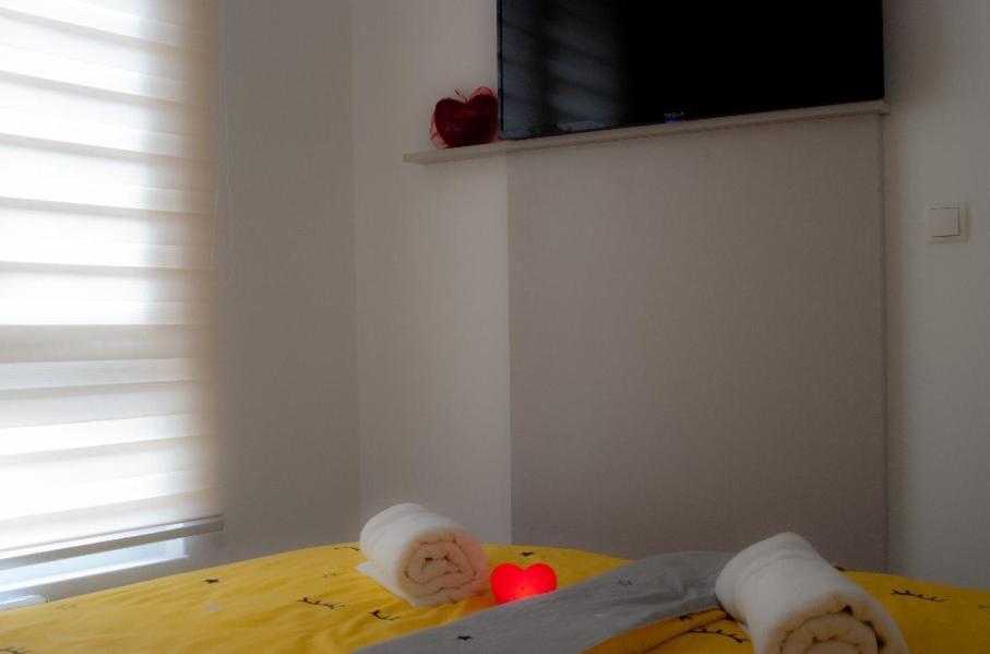 Apartman Amor Tuzla Bagian luar foto